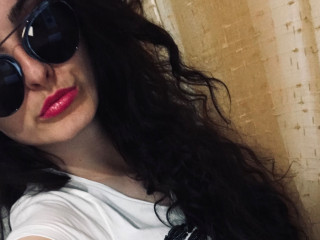 Alter: 35 / Skorpion - Alter: 167 / sportlich - Geschlecht: weiblich - Ausrichtung: heterosexuell - Haare: brünett / sehr lang - Piercing: Bauchnabel - bewebmaster-Alter: B - Hautfarbe: weiss - Augen: braun - Rasur: teilrasiert